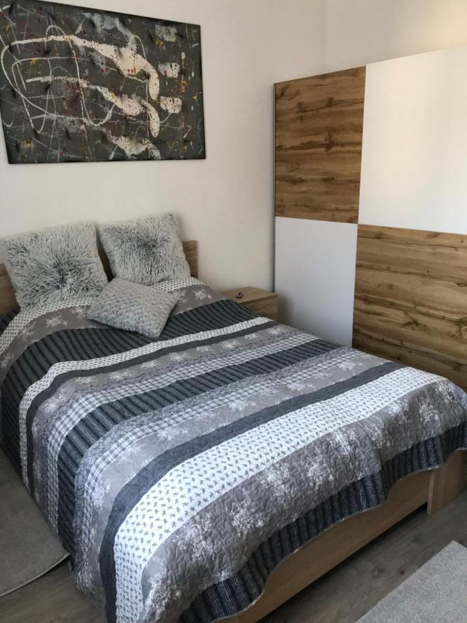 Mira Apartman Дебрецен Экстерьер фото