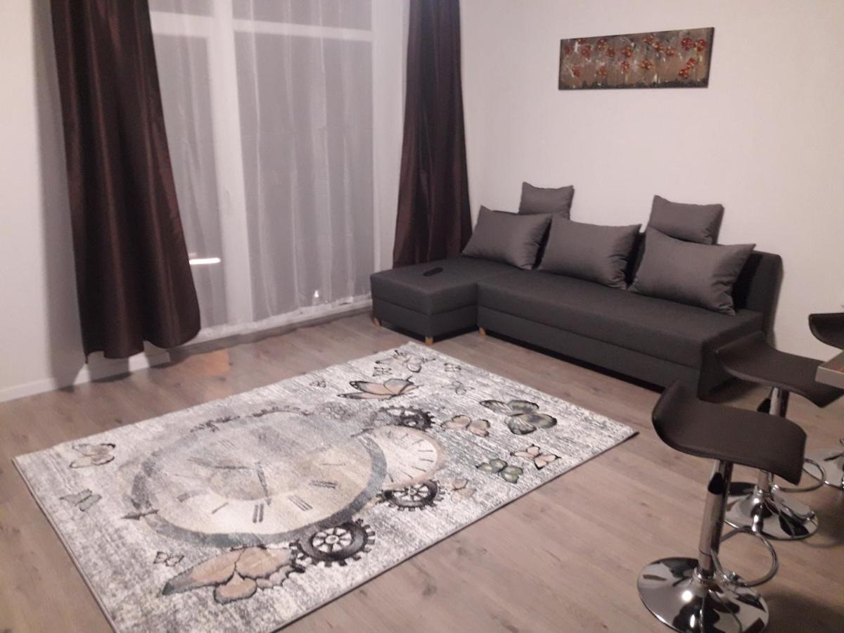 Mira Apartman Дебрецен Экстерьер фото
